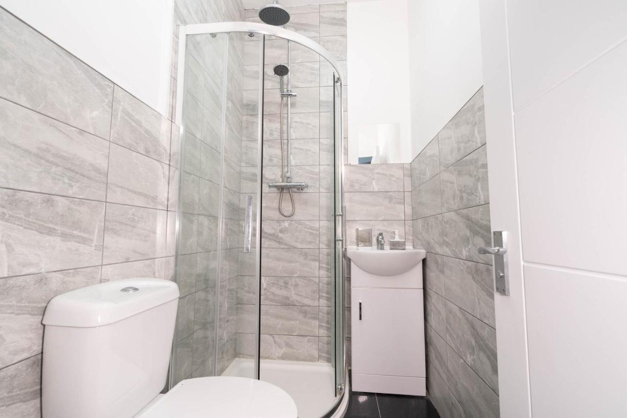 Chic Studio Oasis, West Midlands! Leilighet Birmingham Eksteriør bilde